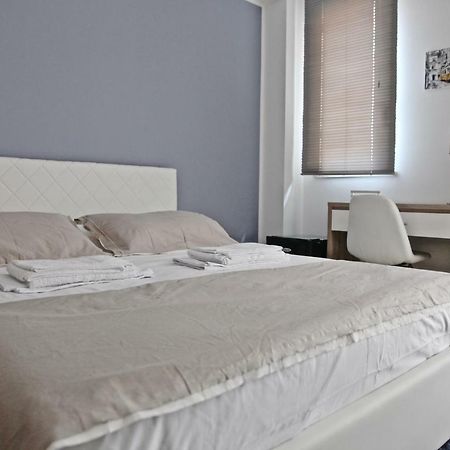Casaleo Hotel Campofelice Di Roccella Bagian luar foto