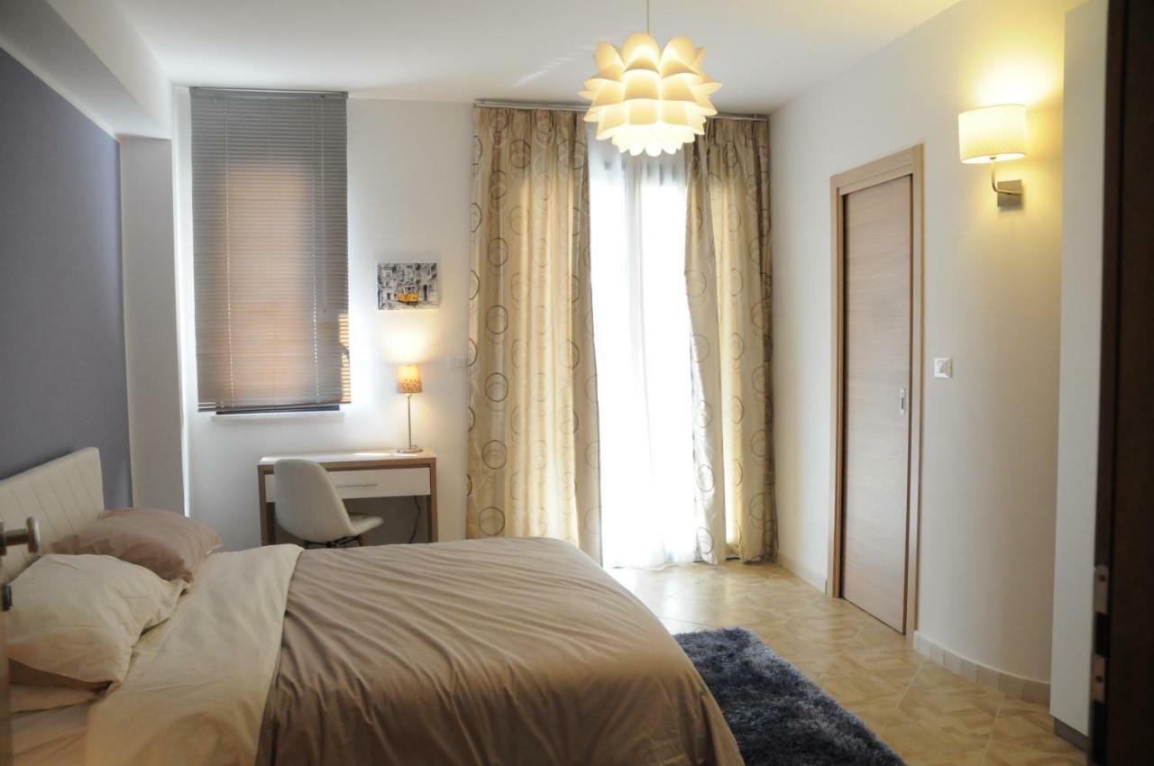 Casaleo Hotel Campofelice Di Roccella Bagian luar foto
