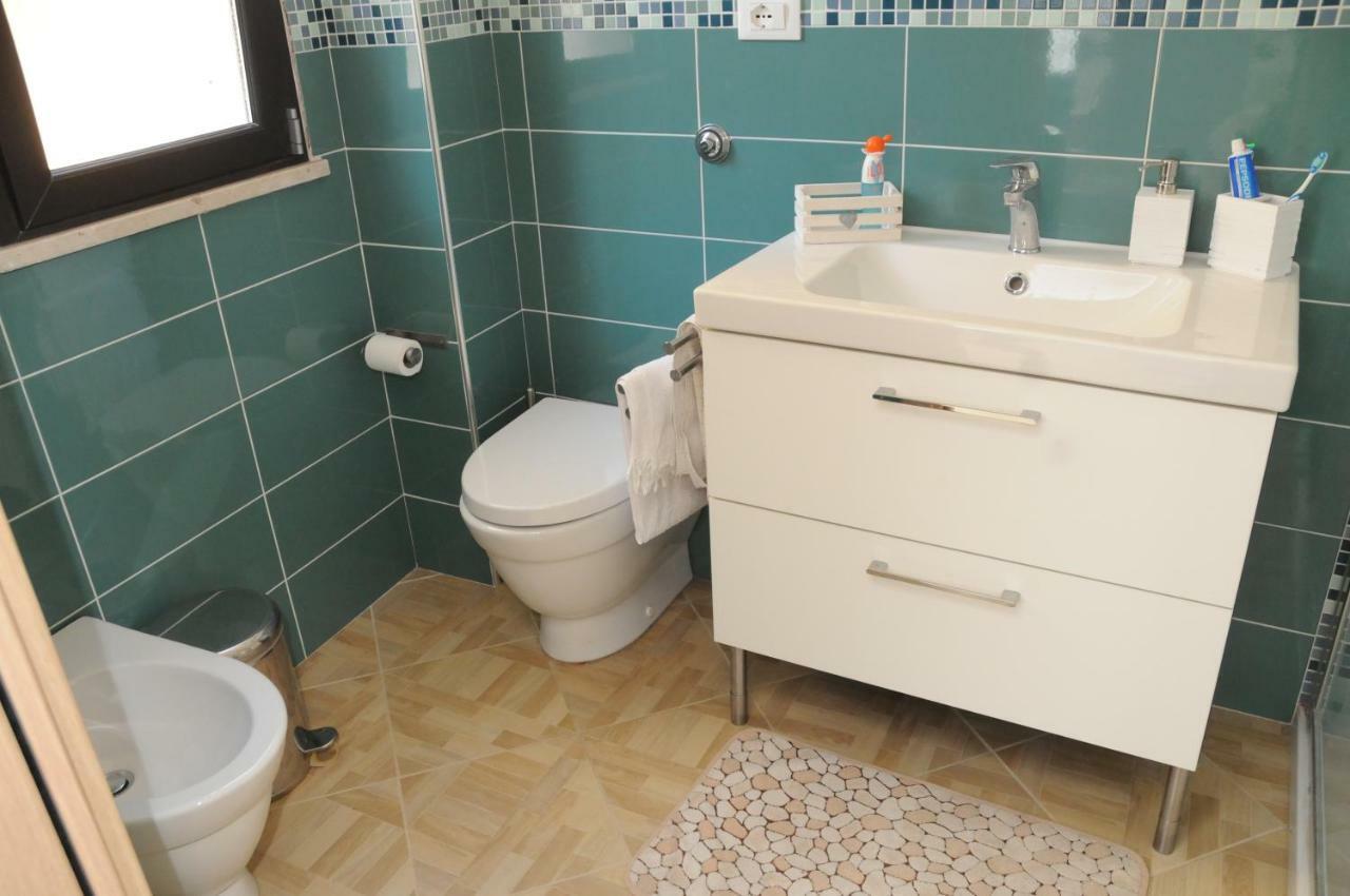 Casaleo Hotel Campofelice Di Roccella Bagian luar foto