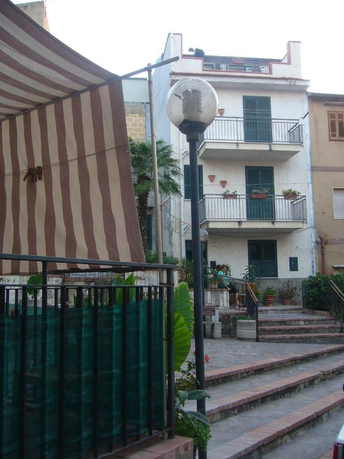 Casaleo Hotel Campofelice Di Roccella Bagian luar foto