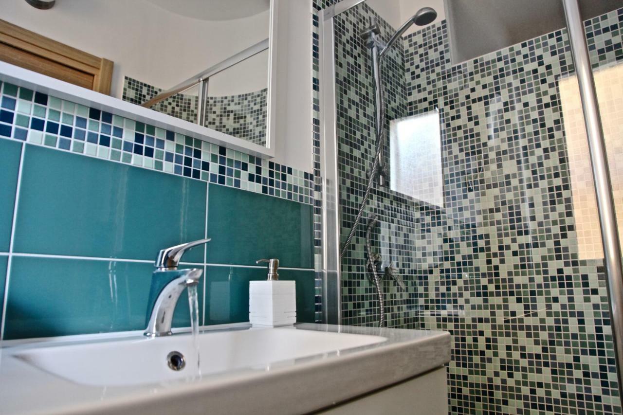 Casaleo Hotel Campofelice Di Roccella Bagian luar foto